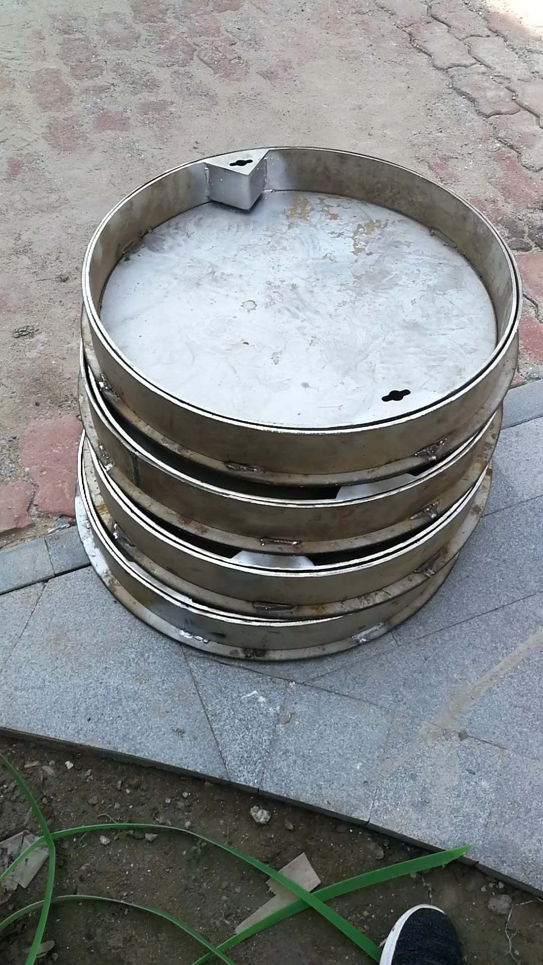 不锈钢隐形井盖及产品